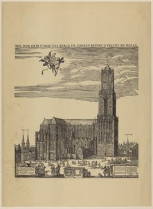 217422 Gezicht op de Domkerk en Domtoren te Utrecht, uit het noordwesten.